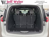 New 2025 Chrysler Pacifica Select w/ Uconnect Theater Family Group image 5