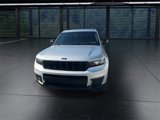 Used 2023 Jeep Grand Cherokee L Laredo image 3