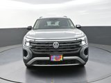 New 2025 Volkswagen Atlas Peak Edition SE image 2