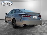 Used 2023 Toyota Camry SE image 2