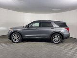 Used 2024 Ford Explorer Limited image 3