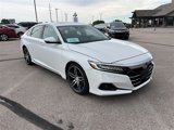 Used 2021 Honda Accord Touring image 2