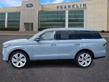 New 2025 Lincoln Navigator Reserve image 4