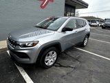 Used 2022 Jeep Compass Latitude w/ Convenience Group image 2