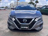 Used 2022 Nissan Rogue Sport SV image 2