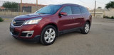 Used 2017 Chevrolet Traverse LT w/ Style and Technology Package image 2