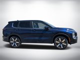 New 2025 Mitsubishi Outlander SE image 2