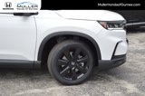 New 2025 Honda Pilot Black Edition image 2