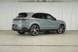 Used 2024 Porsche Cayenne image 5