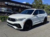 Used 2022 Volkswagen Tiguan SE R-Line image 2