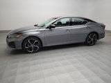 Used 2023 Nissan Altima 2.5 SR image 2