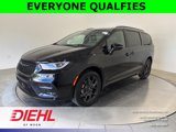 New 2026 Chrysler Pacifica Limited image 3