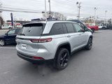 Used 2025 Jeep Grand Cherokee Altitude image 5