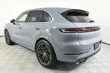 Used 2024 Porsche Cayenne Turbo image 3
