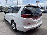 New 2026 Chrysler Pacifica Select image 4