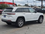 Used 2022 Jeep Grand Cherokee Limited image 4