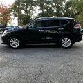 Used 2016 Nissan Rogue SV w/ SV Premium Package image 3