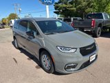 New 2025 Chrysler Pacifica Select image 2