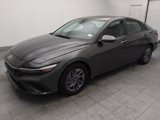 Used 2024 Hyundai Elantra Blue image 2
