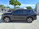 New 2025 Mitsubishi Outlander SE image 2