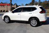Used 2017 Nissan Rogue SV w/ SV Premium Package image 4