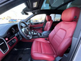 Used 2023 Porsche Cayenne image 6