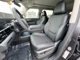 New 2025 INFINITI QX80 Luxe image 2