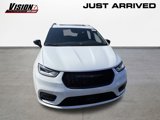 New 2024 Chrysler Pacifica Touring-L w/ Uconnect Theater Family Group image 6