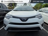 Used 2018 Toyota RAV4 SE image 2