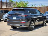 New 2025 Mitsubishi Outlander SE image 3