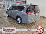 New 2025 Chrysler Pacifica Select image 3
