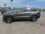 Used 2018 Jeep Grand Cherokee Limited w/ Luxury Group II image 3