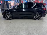 Used 2019 BMW X5 xDrive50i w/ M Sport Package image 2
