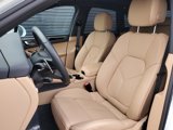 Used 2025 Porsche Macan image 5