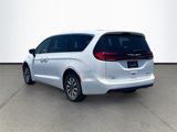 New 2025 Chrysler Pacifica Select image 5