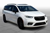 New 2026 Chrysler Pacifica Limited image 2