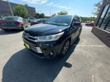 Used 2018 Toyota Highlander XLE image 5
