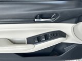 Used 2025 Nissan Altima 2.5 SV image 3