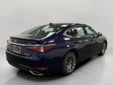 New 2025 Lexus ES 350 Ultra Luxury image 3