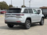 New 2025 Jeep Grand Cherokee Limited image 3