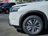 New 2025 Nissan Pathfinder SL image 6