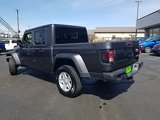 Used 2023 Jeep Gladiator Sport image 4