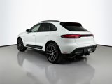 Certified 2024 Porsche Macan image 3