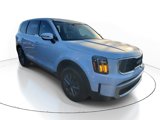 Certified 2024 Kia Telluride LX image 5