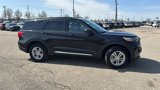Used 2023 Ford Explorer XLT image 3
