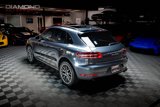 Used 2018 Porsche Macan Turbo image 2