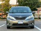 Used 2014 Toyota Sienna XLE image 3