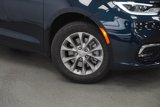 New 2025 Chrysler Pacifica Select image 4