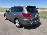 Used 2017 Nissan Pathfinder SV image 3