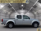 Used 2019 Nissan Frontier SV image 2